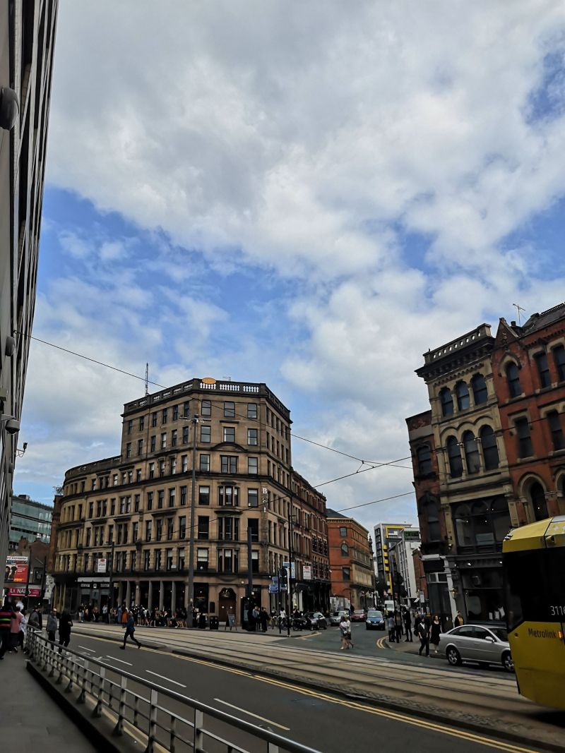 港校学费5年涨20万，还值得申请吗？