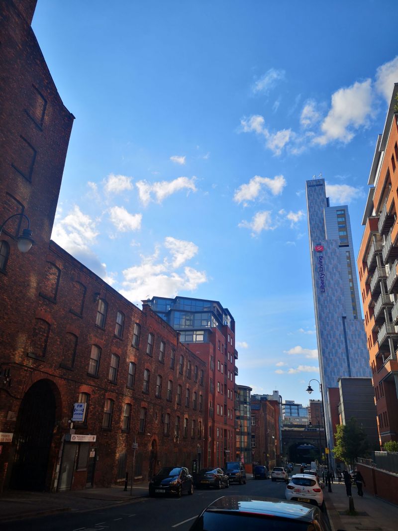 2026考研报名人数大降，这10个热门专业为何仍竞争激烈？